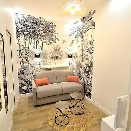Tiny Cosy Namastay In Trendy Canal St Martin Area Apartment Paris